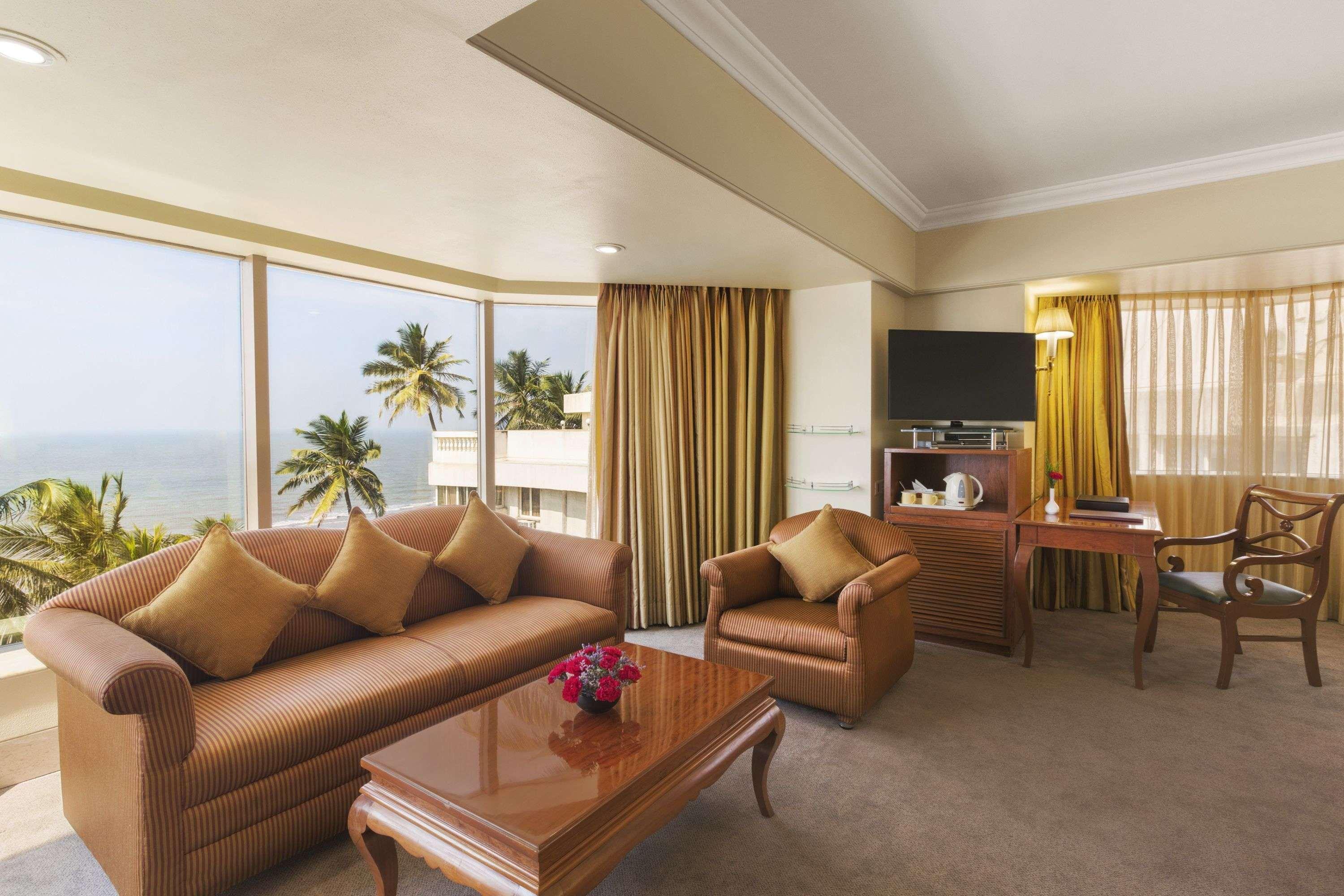 Ramada Plaza By Wyndham Palm Grove Hotell Mumbai Exteriör bild Suite at The Oberoi, Mumbai