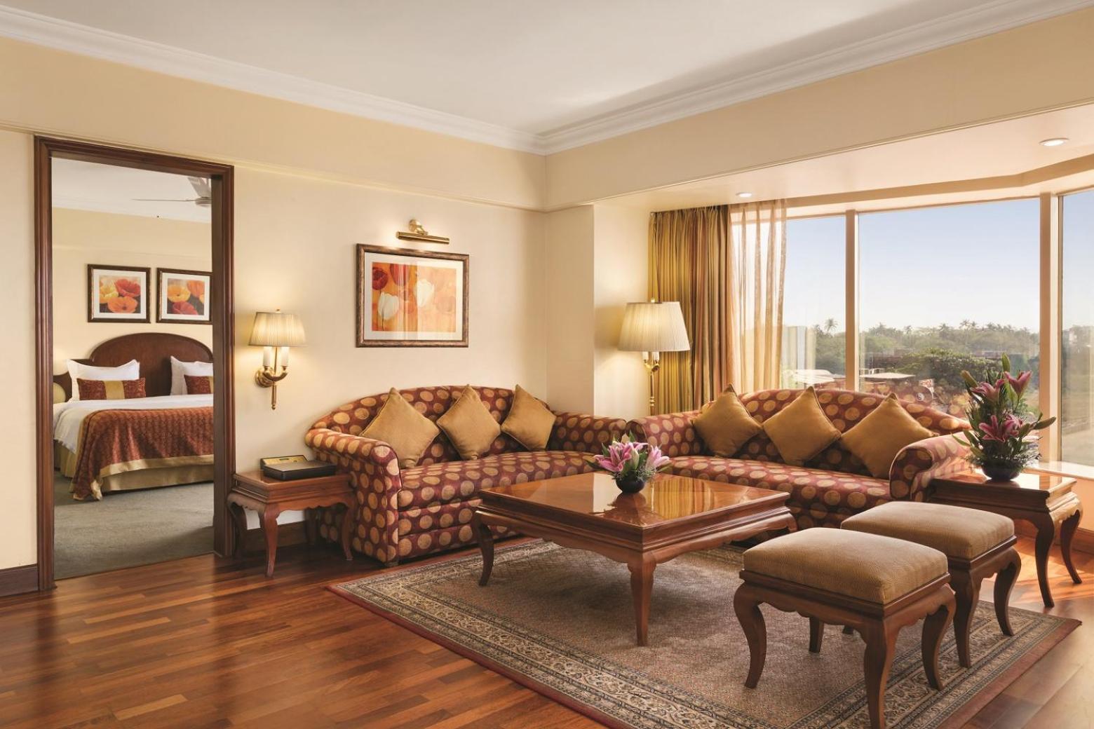 Ramada Plaza By Wyndham Palm Grove Hotell Mumbai Exteriör bild